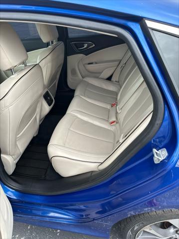 2015 chrysler 200 c