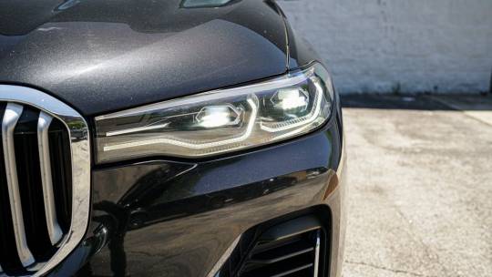 2022 BMW X7