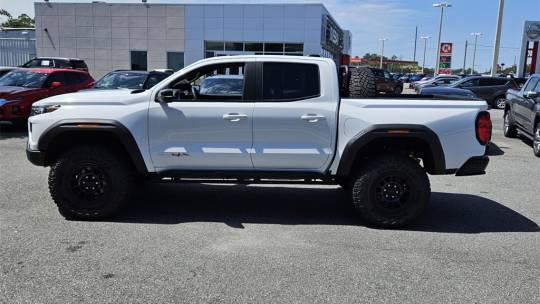 2024 GMC Canyon