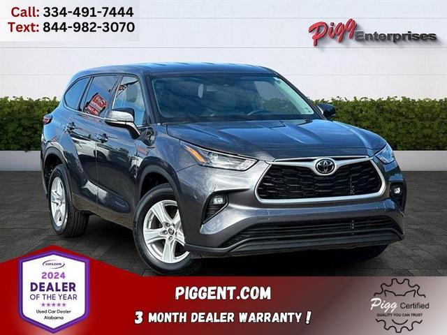 2022 toyota highlander le