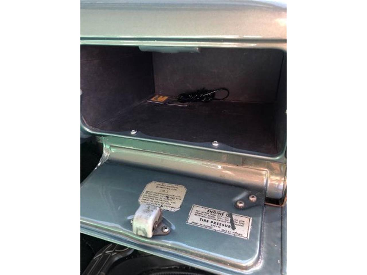 1951 ford victoria