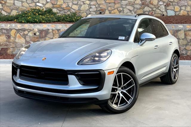 2024 porsche macan base