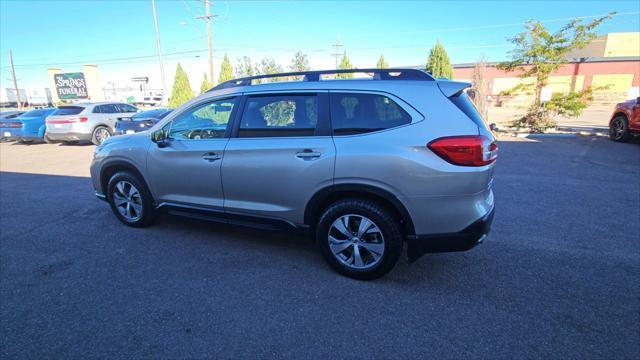 2019 subaru ascent premium 8-passenger