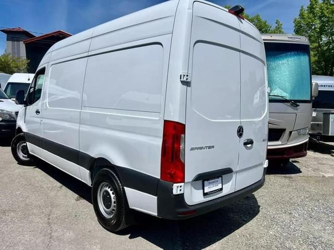 2022 mercedes-benz sprinter 2500 cargo standard roof w/144 wb van 3d in houghton, washington
