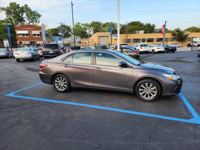 2017 toyota camry hybrid xle