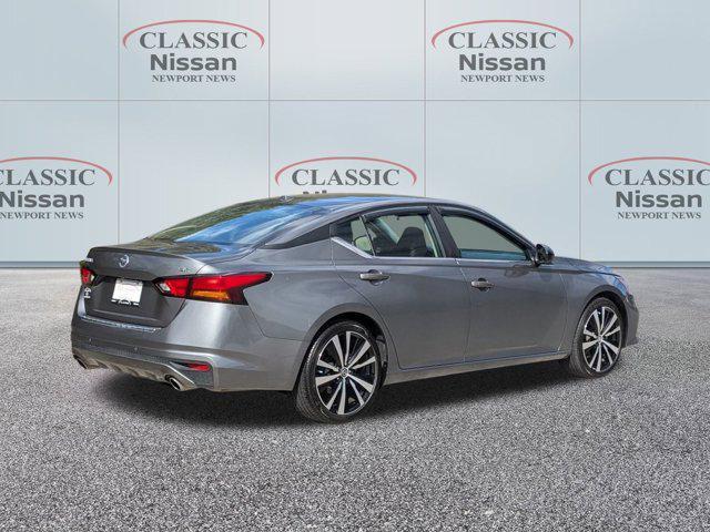 2022 nissan altima sr fwd