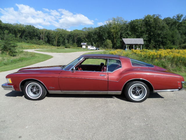 gorgeous and original 1973 buick riviera!!