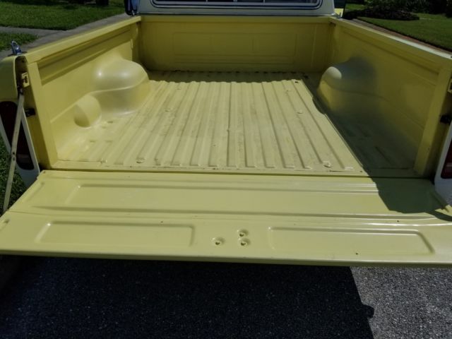 1976 ford f100 pickup truck