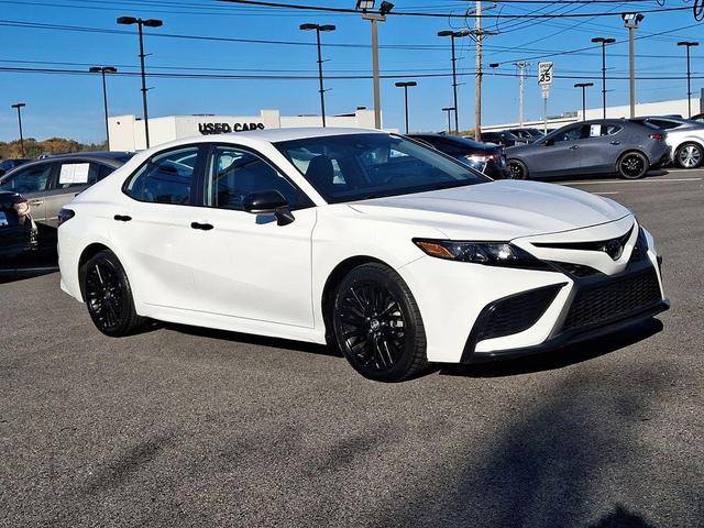 2021 toyota camry se nightshade