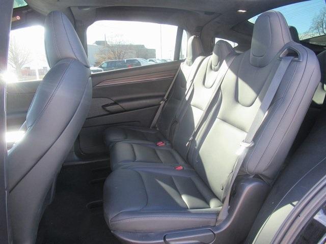 2023 tesla model x standard range