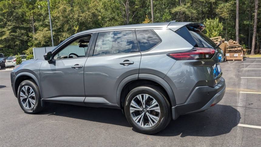 2021 nissan rogue sv