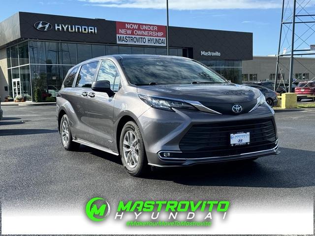 2021 toyota sienna xle
