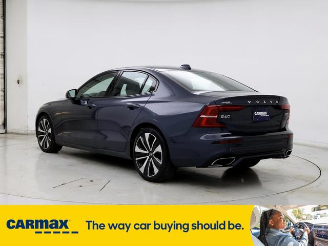 2022 volvo s60 b5 momentum