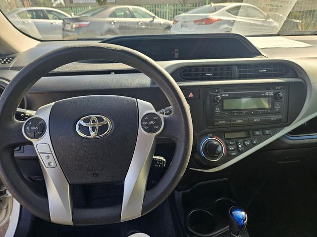 2012 toyota prius c two