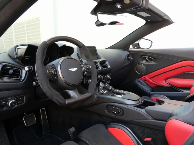 2023 aston martin vantage v12 roadster