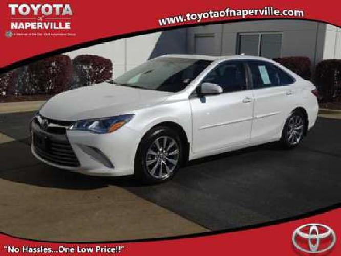 2015 toyota camry xle in naperville, il
