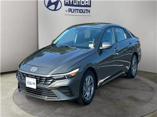 2024 Hyundai Elantra blue