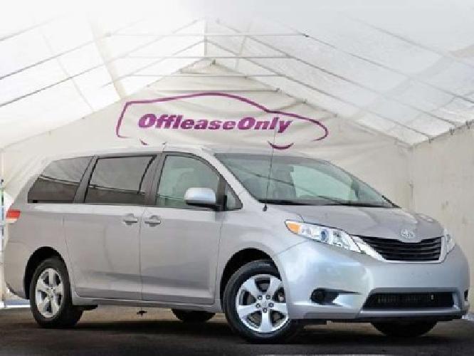 2012 toyota sienna le in lake worth, fl