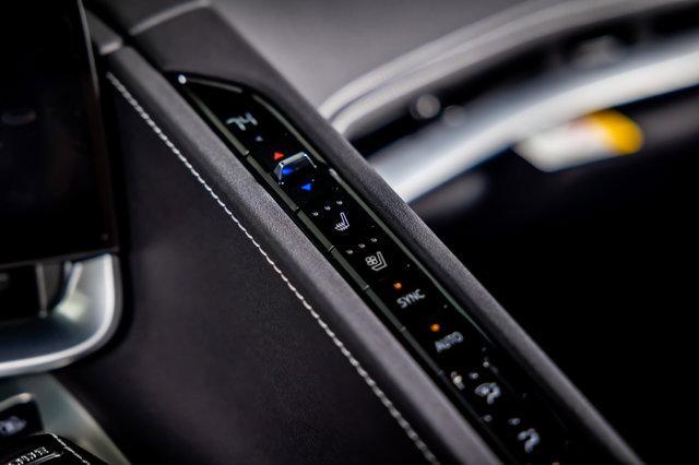 2024 chevrolet corvette stingray w/2lt