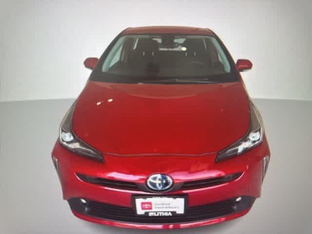 2021 toyota prius le