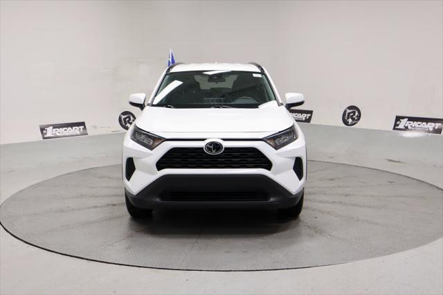 2021 toyota rav4 le