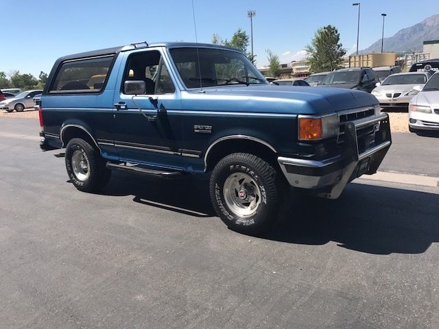 1989 ford bronco xlt sport utility 2-door 5.0l nice rig low miles!