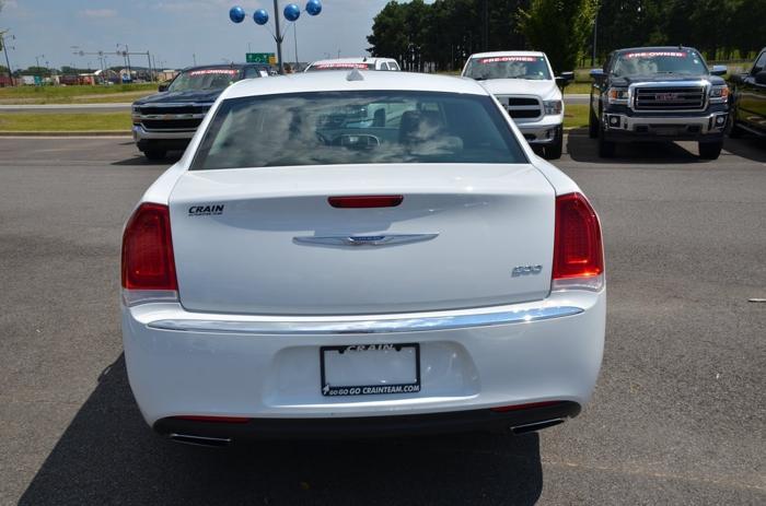 used 2018 chrysler 300 limited conway, ar 72032 for sale in beryl, arkansas