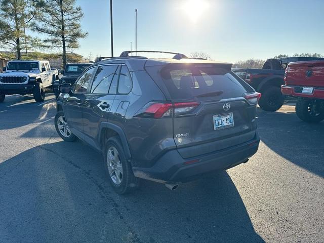 2019 toyota rav4 xle