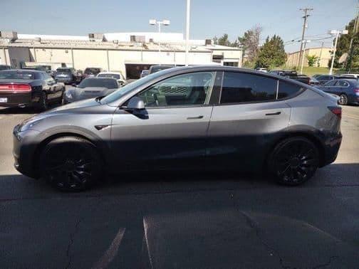 2022 tesla model y performance in nashville, tennessee
