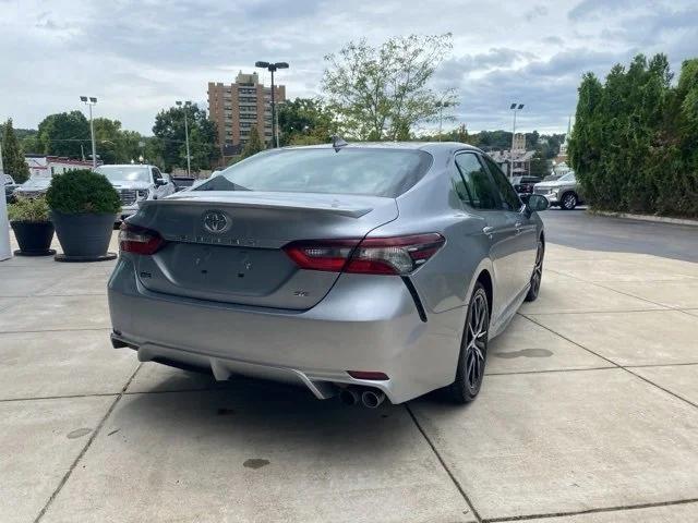 2023 toyota camry se