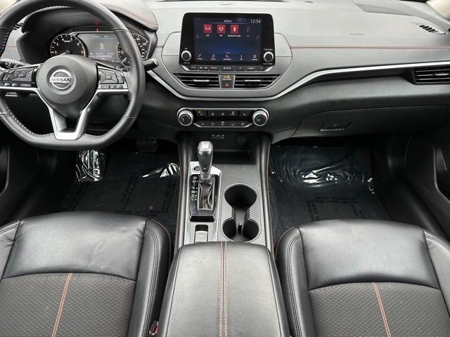 2021 nissan altima 2.5 sr