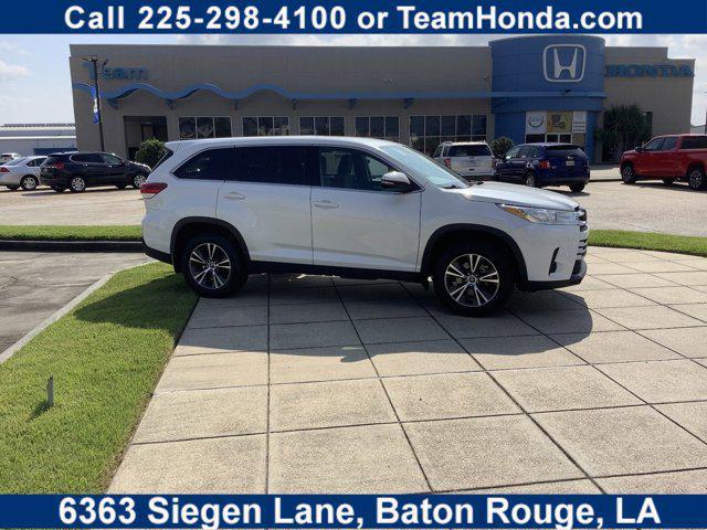 2019 toyota highlander le i4