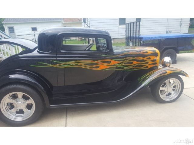 1932 ford coupe chevy 355, 350 turbo v8, 6-speed manual trans, suicide doors