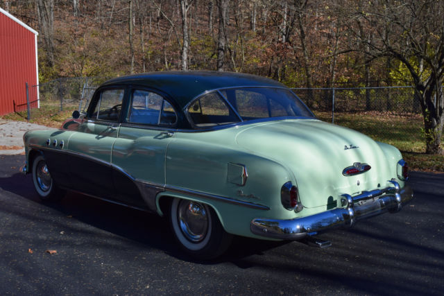 1951 buick sedan