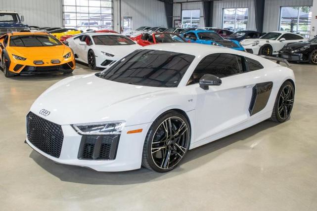 2018 audi r8 5.2 quattro plus