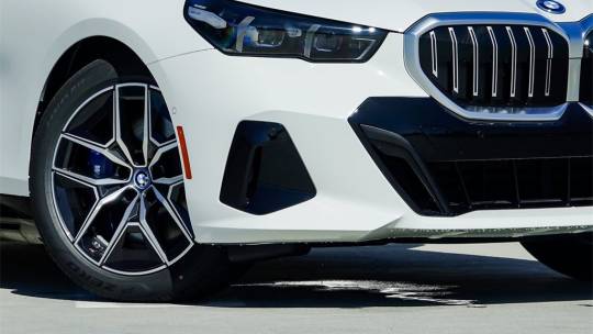 2024 BMW i5