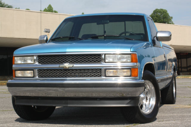 blue, super clean, bed cover, centerline wheels, 20mpg