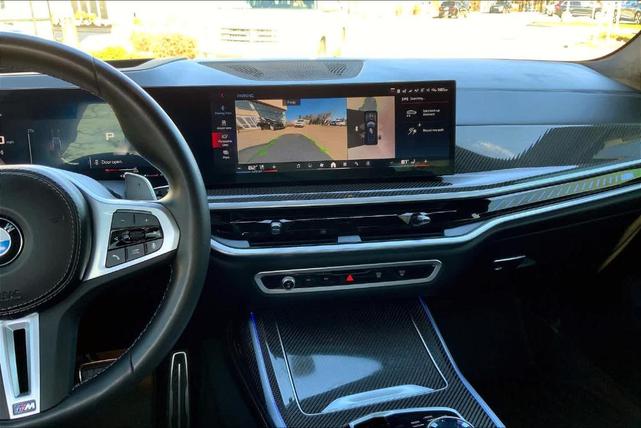 2024 bmw x7 m60i