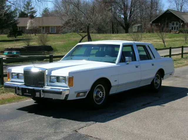 1989 lincoln town car $6495. obo