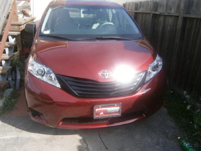 2013 toyota sienna in oakland, ca
