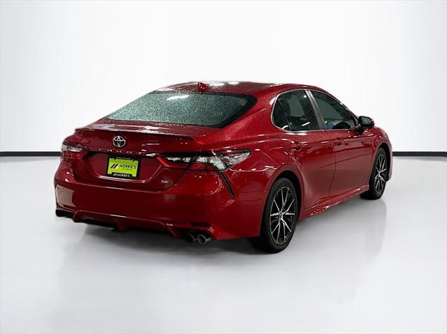2021 toyota camry se