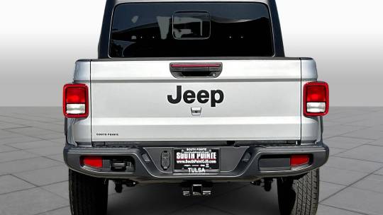 2024 Jeep Gladiator