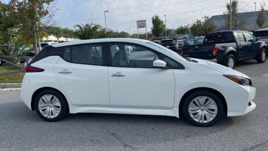 2025 Nissan Leaf s
