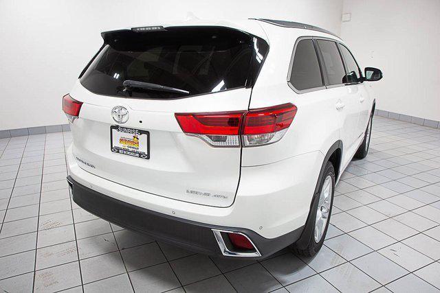 2019 toyota highlander limited