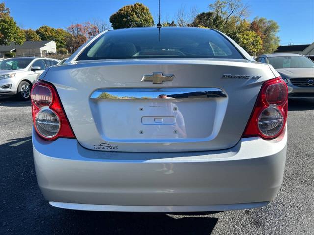 2015 chevrolet sonic lt