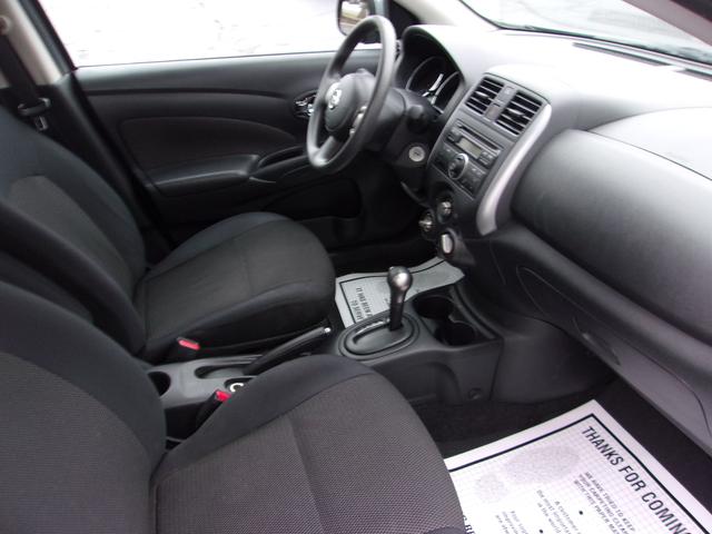 2013 nissan versa 1.6 sv