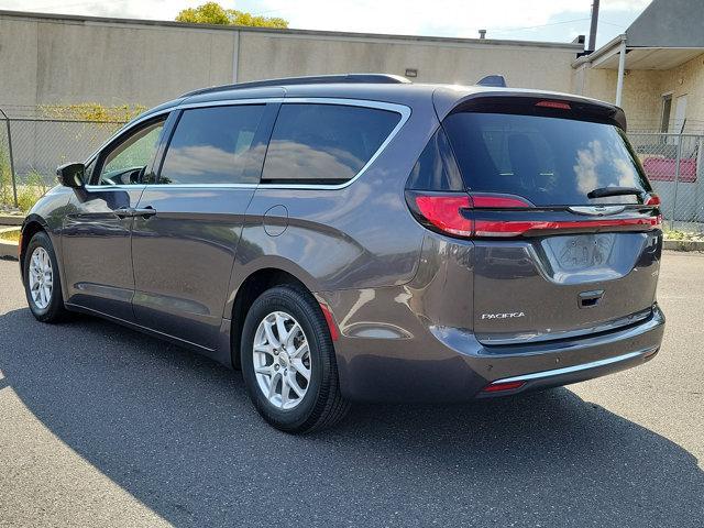 2022 chrysler pacifica touring-l