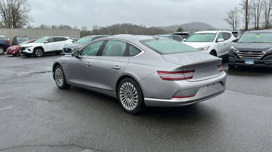 2023 Genesis G80