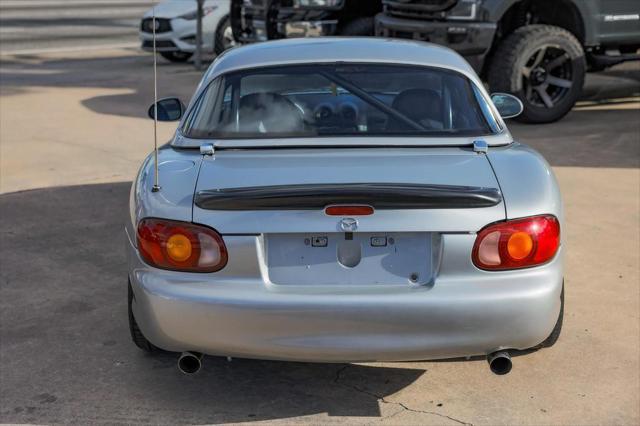 2000 mazda mx-5 miata special edition