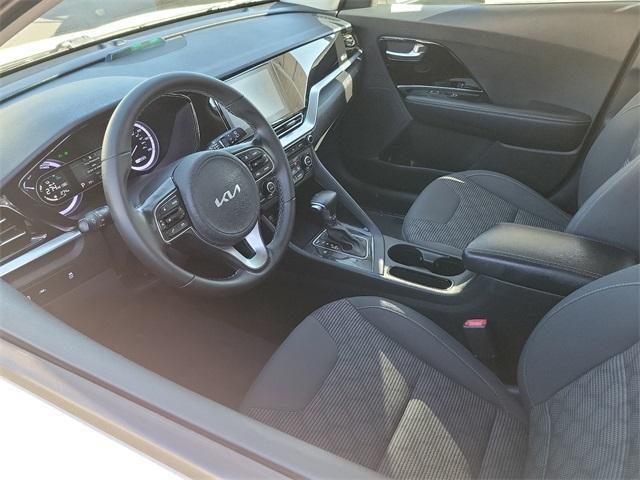 2022 kia niro plug-in hybrid lxs